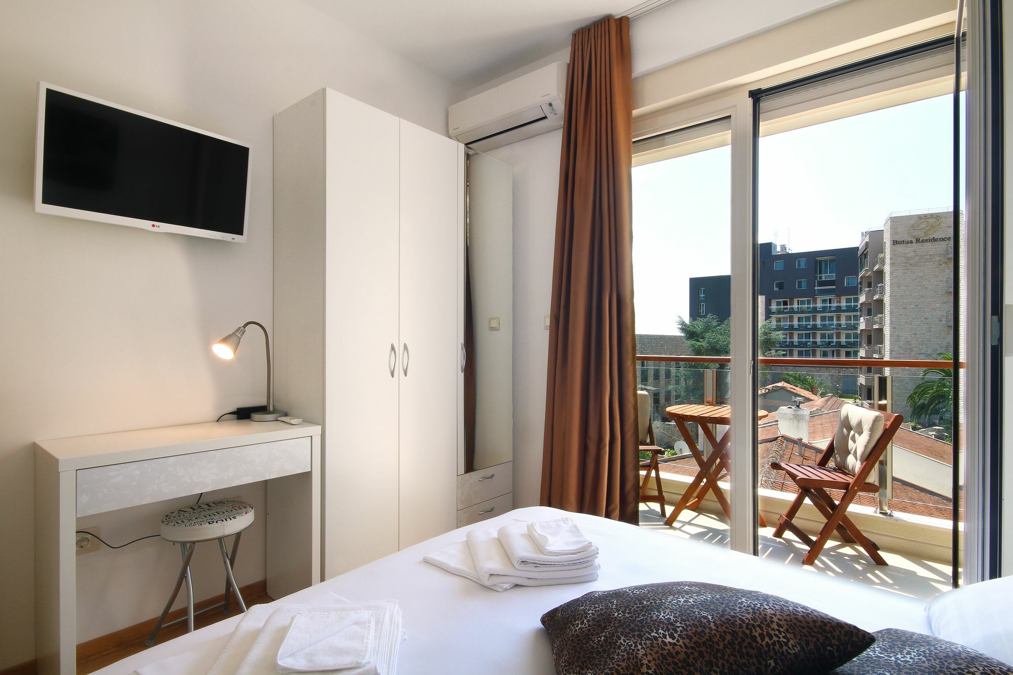 Sarap Apartments Будва Экстерьер фото